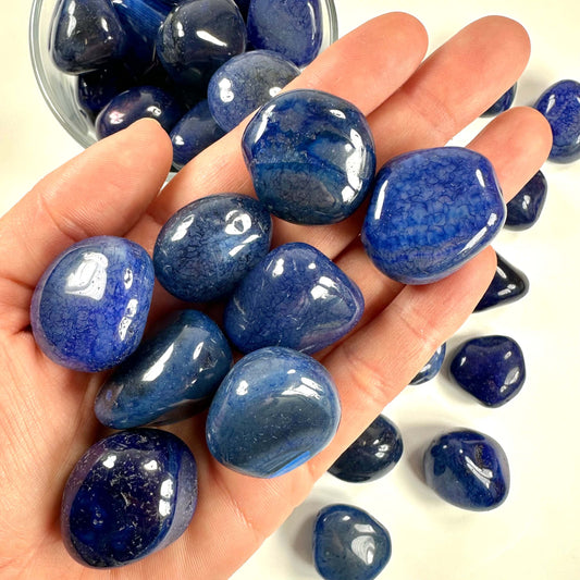 Agat blå (farvet) lommesten