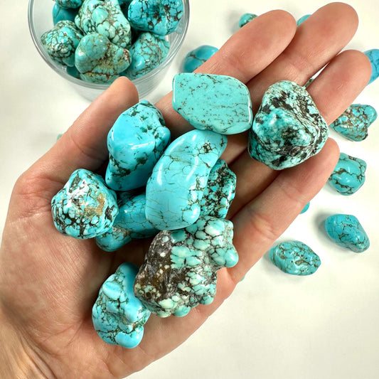 Howlit blå lommesten