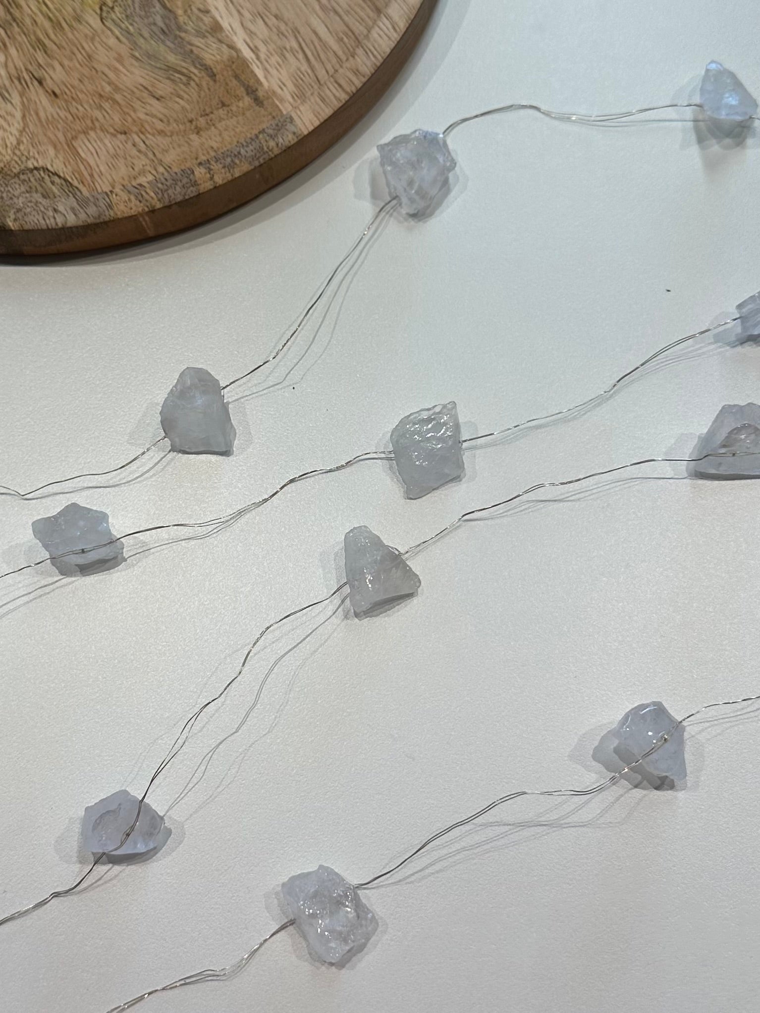 Lyskæde rå bjergkrystal 2m