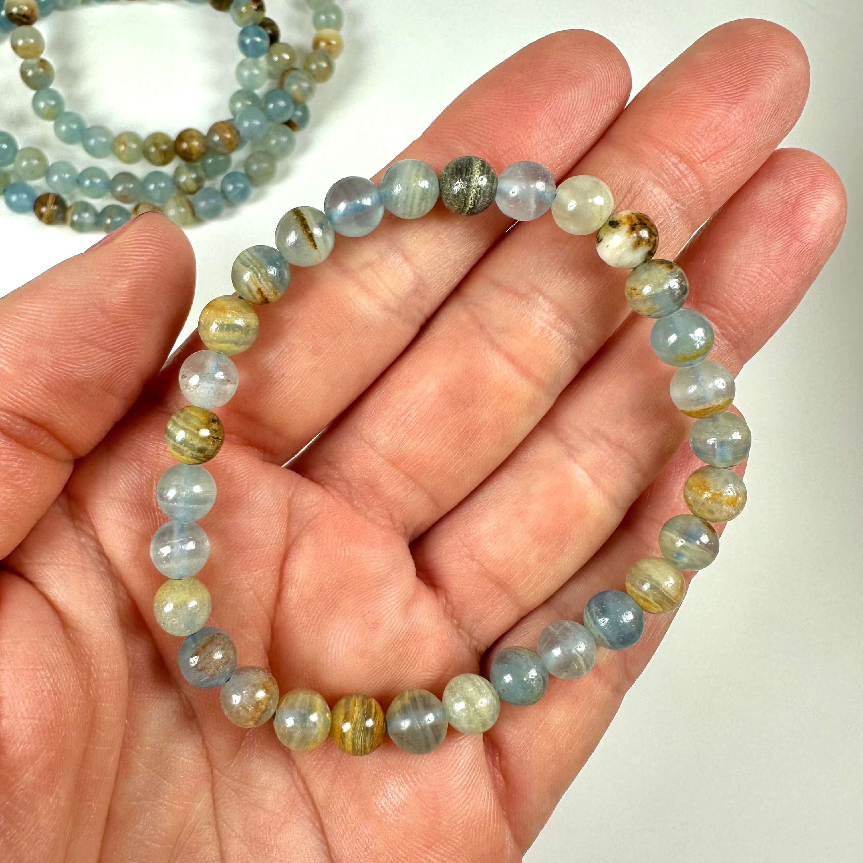 Akvatin lemurie calcit armbånd 6mm