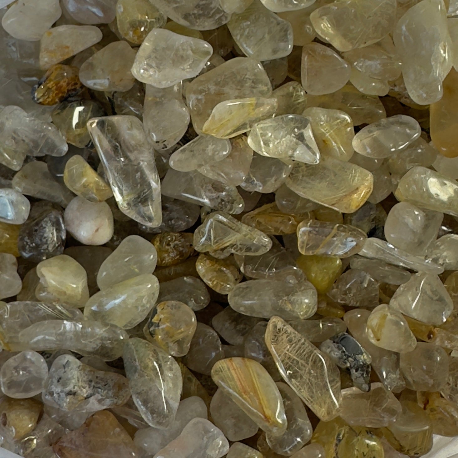 Rutilkvarts chips 1Kg.