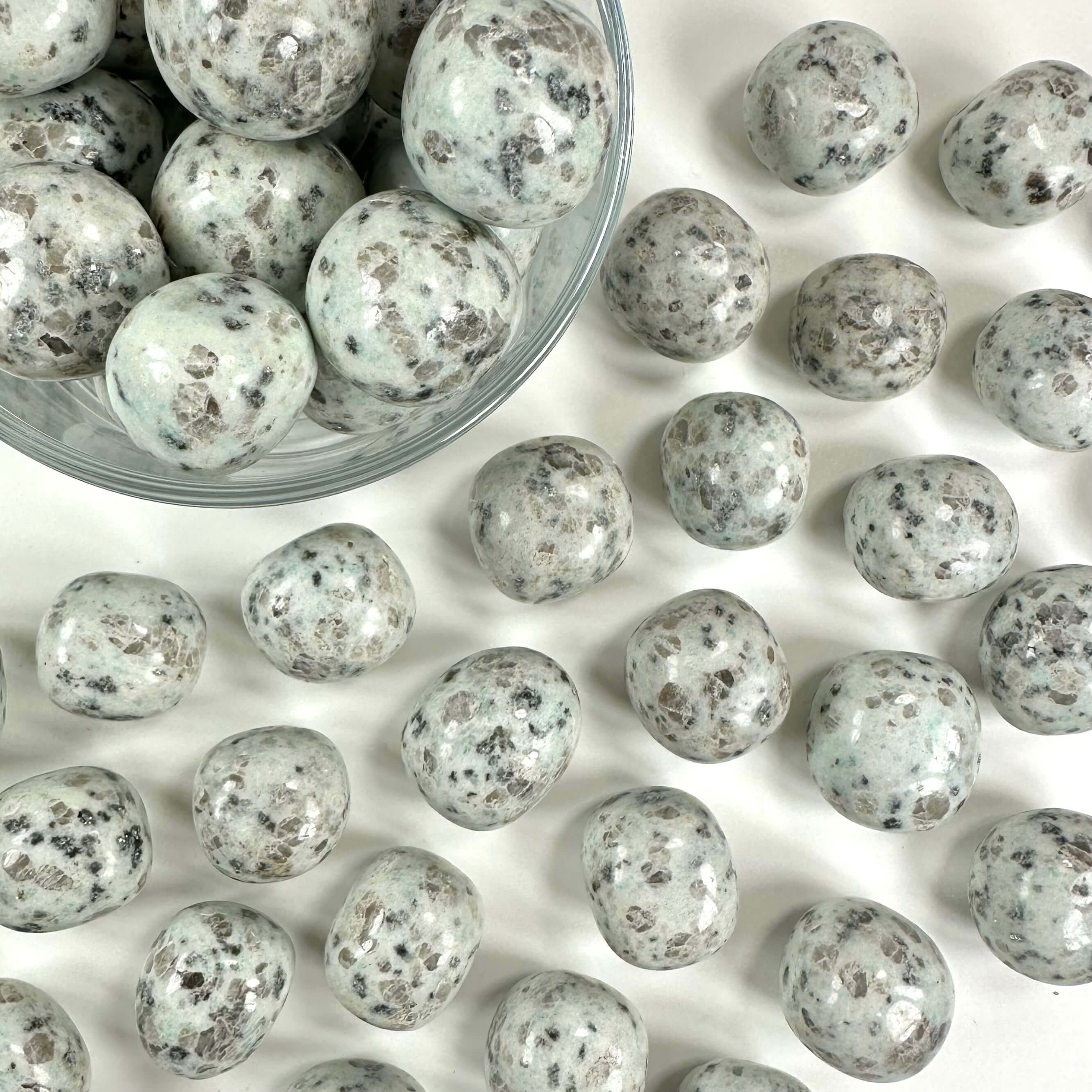 Jaspis kiwi lommesten