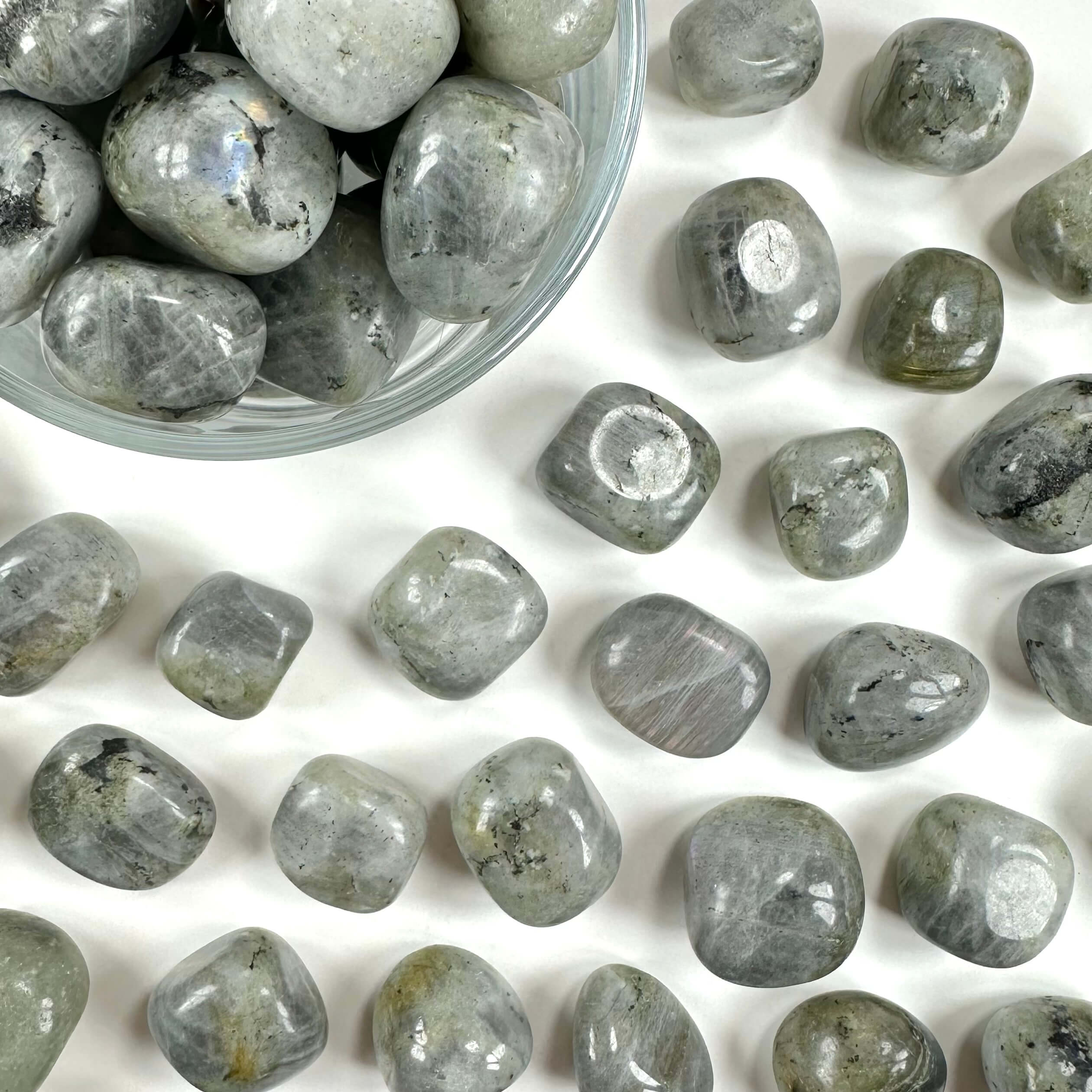 Labradorit lommesten